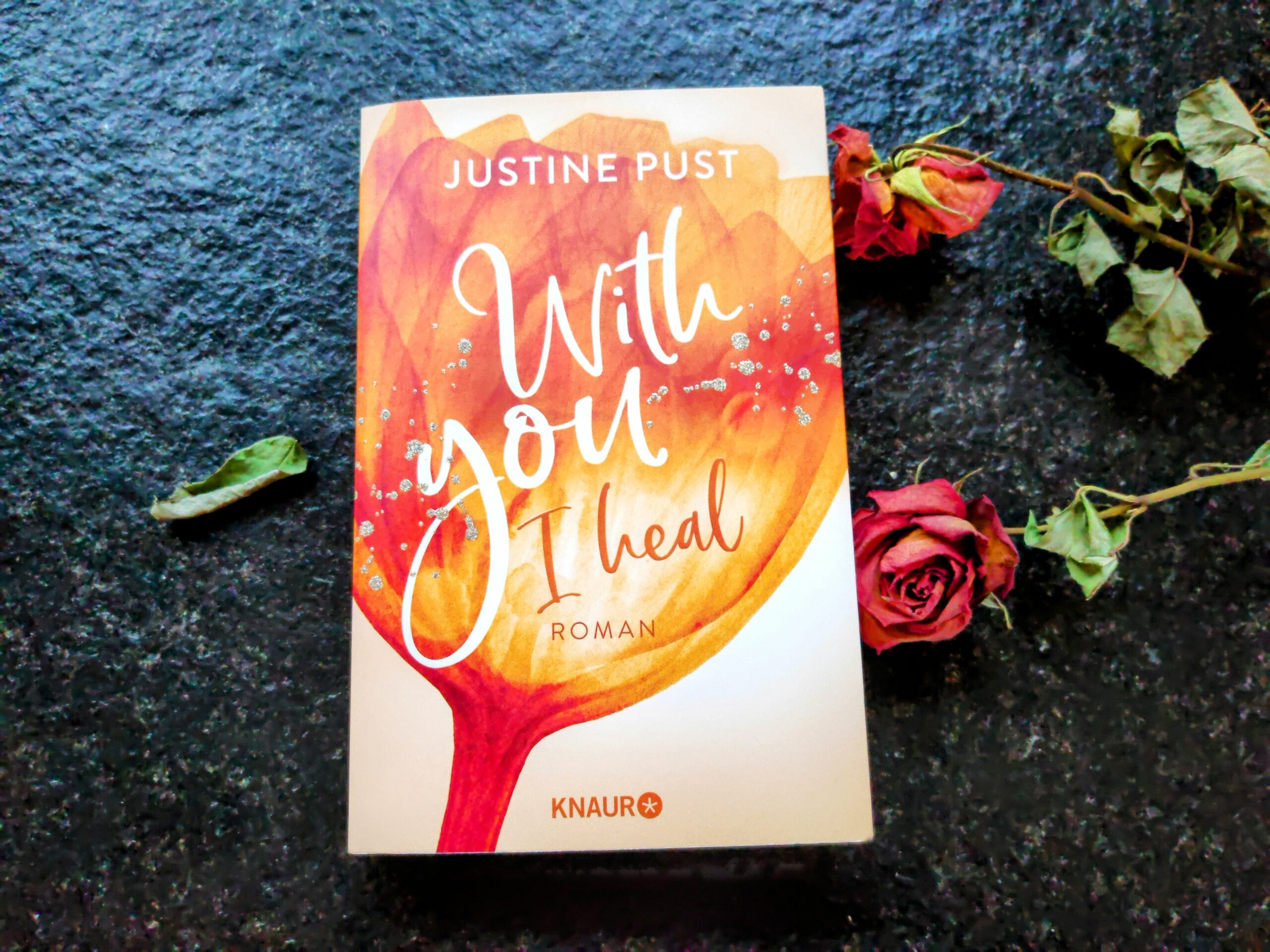 Mit " With you I heal " ist Justine Pust ein wunderbarer Abschluss ihrer Belmont Bay Reihe gelungen. Hier findest du eine Rezension zum New Adult Roman