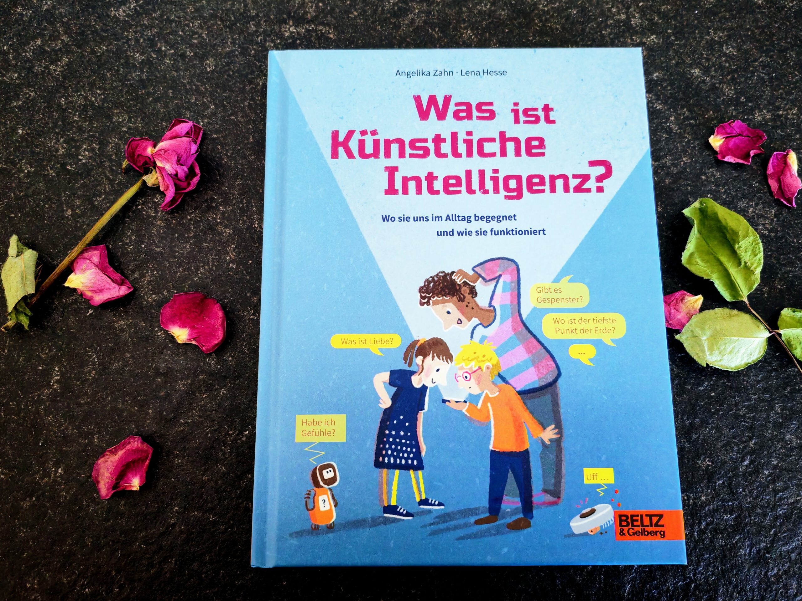 "Was ist künstliche Intelligenz?" von Angelika Zahn klärt kindgerecht und unvoreingenommen über das Thema KI auf. Perfekt ab 8 Jahren.