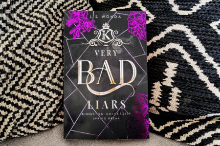 "Very Bad Liars" Rezension - Very Bad Kings Reihe von J.S. Wonda, Buchblog Julies Buecherliebe